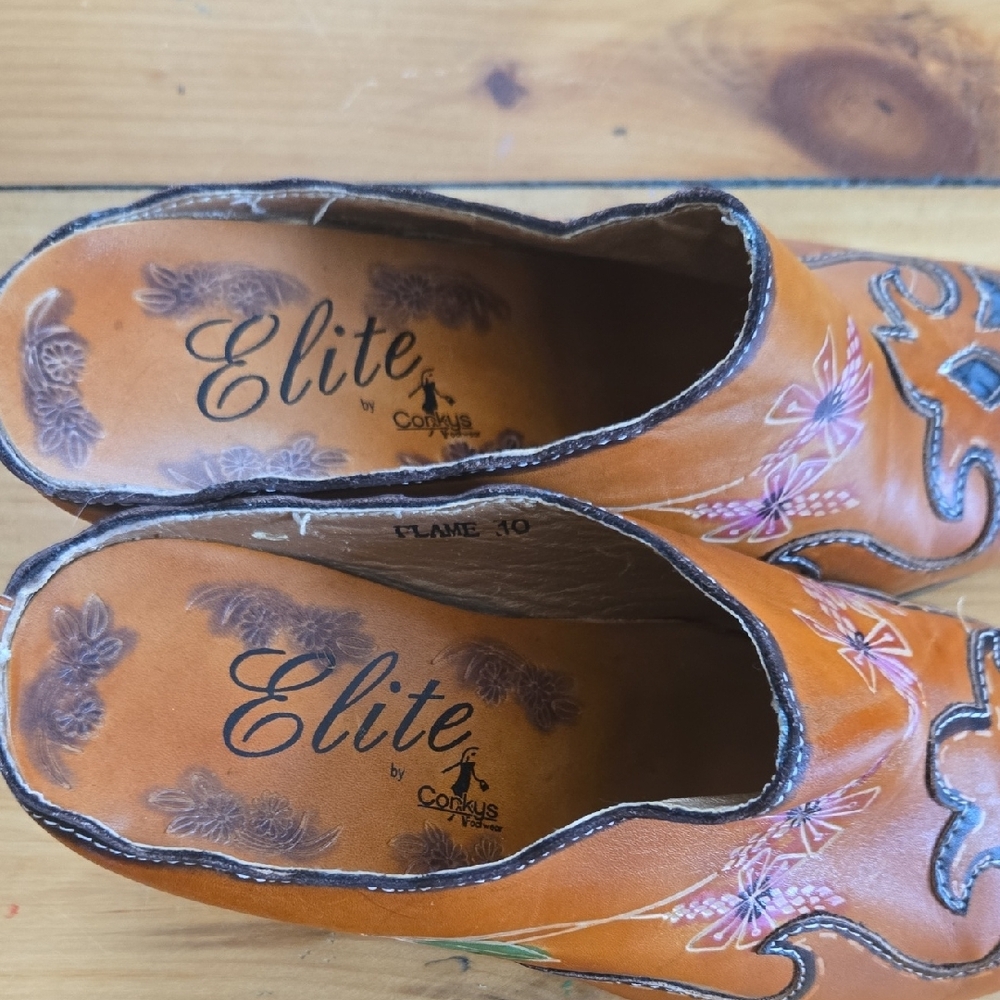 Women's Tan and Black Embroidered Shoes - Picture 4 of 6
